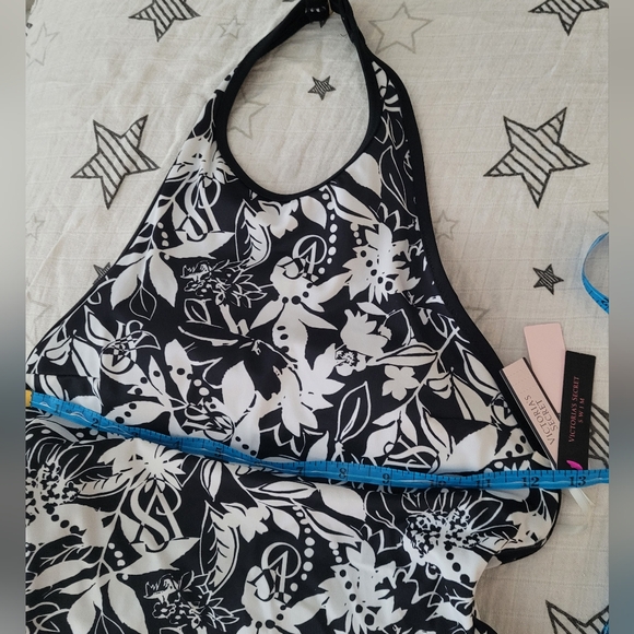 NWT Victoria's Secret Swimsuit One-Piece size XS black and white floral - Picture 7 of 7